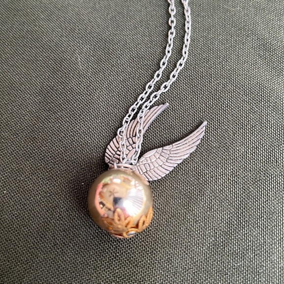 Golden Snitch Harry Potter Necklace - Picture 3 of 3
